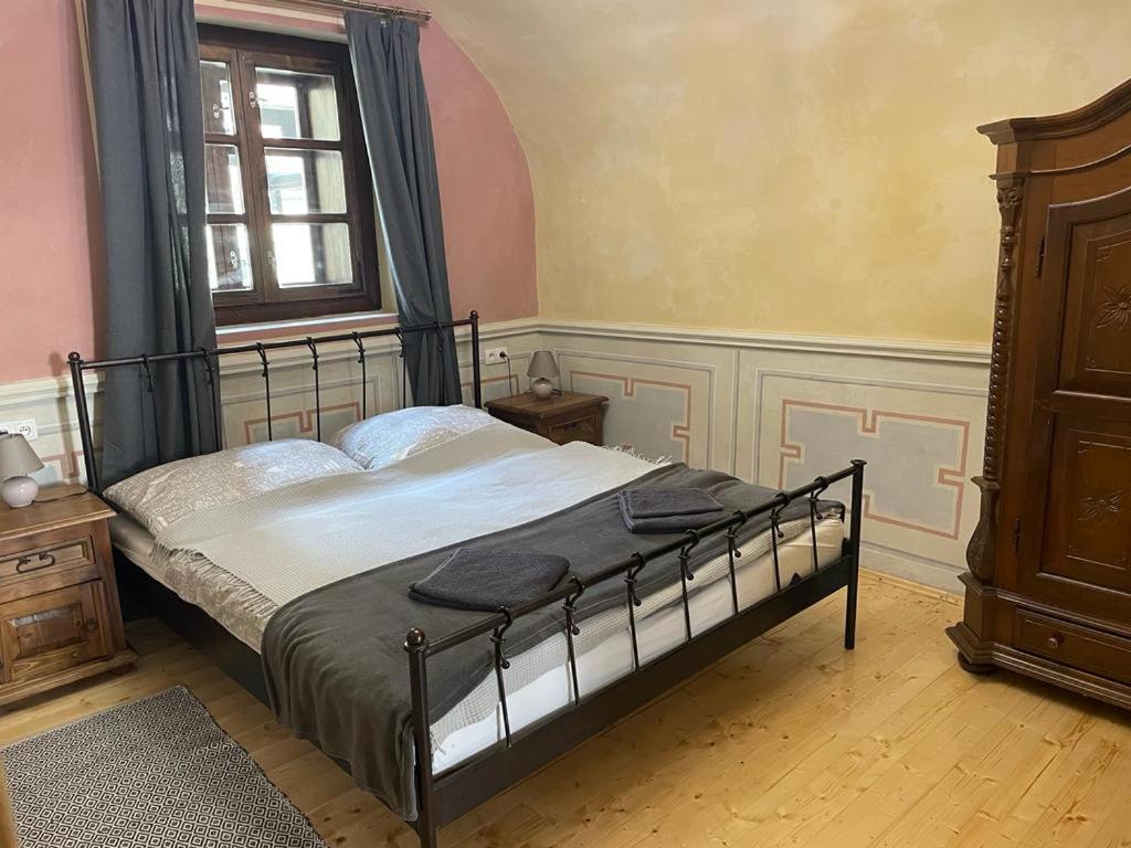 Apartmán v studni na streche Banska Stiavnica Exterior foto